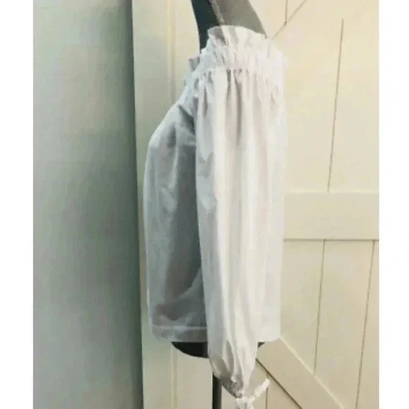 NWOT Banana Republic Top - Picture 2 of 4